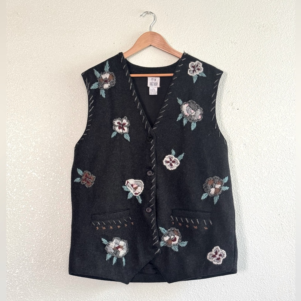 Vintage Together! Vest Large Floral Embroidery Wool Pockets Buttons Cabin Boho